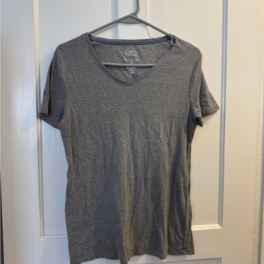 Croft and barrow basic v neck